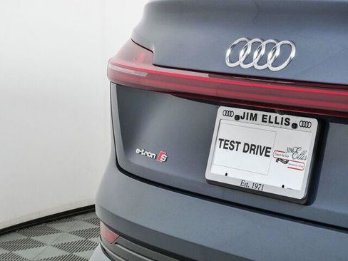 Used 2023 Audi e-tron S Prestige w/ Prestige Package AWD/4WD image 38