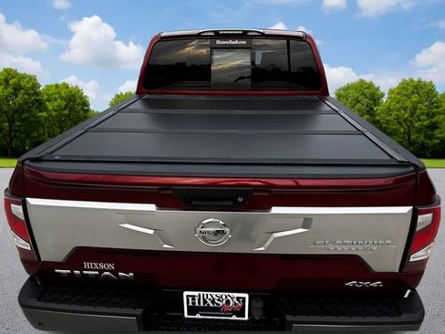 Used 2021 Nissan Titan Platinum Reserve w/ Moonroof Package image 16
