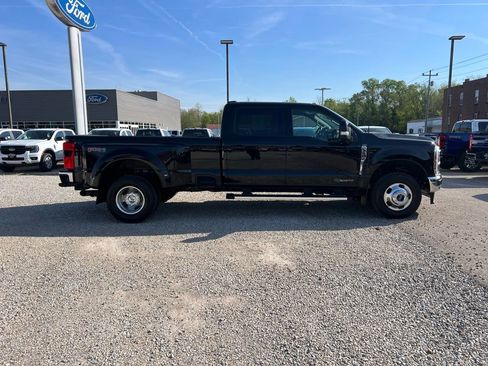 Used 2024 Ford F350 Lariat w/ FX4 Off-Road Package image 9