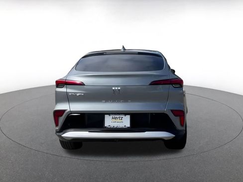 Used 2025 Buick Envista Sport Touring image 12