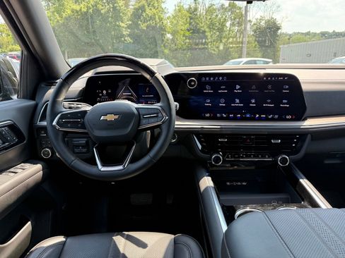 Certified 2026 Chevrolet Tahoe High Country AWD/4WD image 26