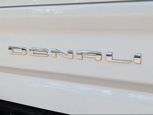 New 2026 GMC Sierra 3500 Denali w/ Denali Reserve Package AWD/4WD image 14