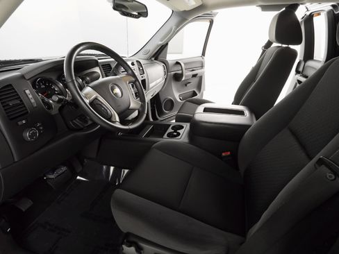 Used 2009 Chevrolet Silverado 1500 LT image 12