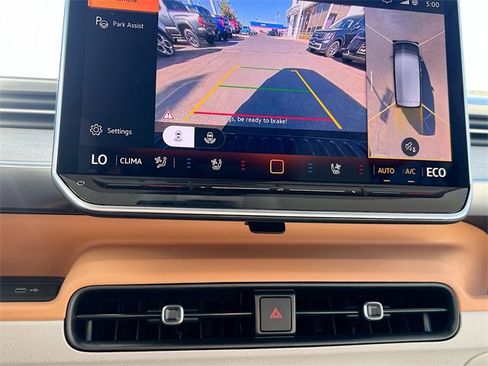 New 2025 Volkswagen ID. Buzz 1st Edition image 16