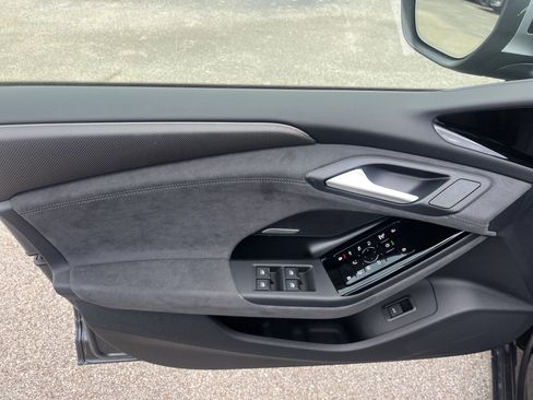 New 2025 Audi S6 e-tron Premium Plus image 5