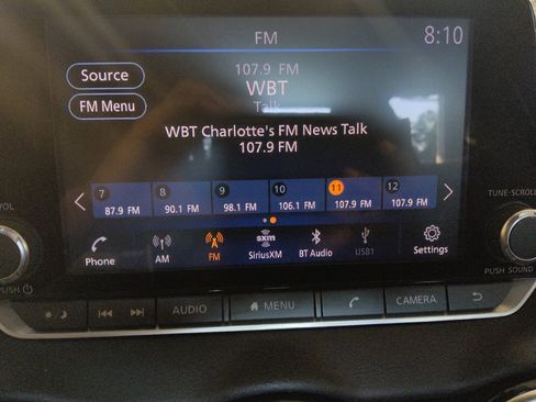Used 2020 Nissan Sentra SV w/ Electronics Package FWD image 25