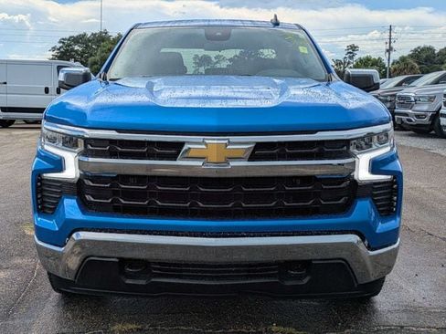 Used 2025 Chevrolet Silverado 1500 LT AWD/4WD image 9