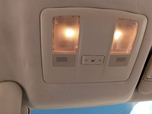 Used 2016 MAZDA MAZDA3 i Sport image 30