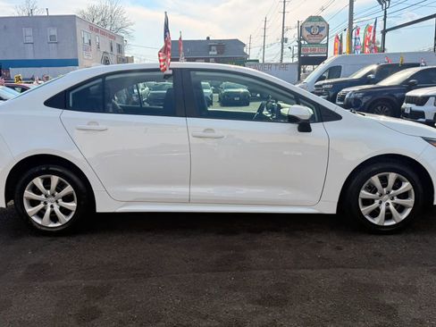 Used 2023 Toyota Corolla LE image 11
