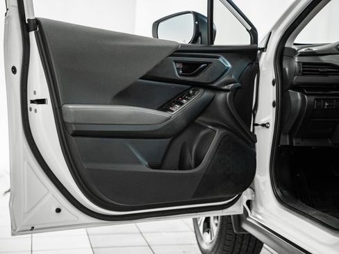 Used 2024 Subaru Crosstrek 2.0i Premium image 37