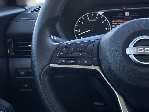 Used 2024 Nissan Sentra SV image 14