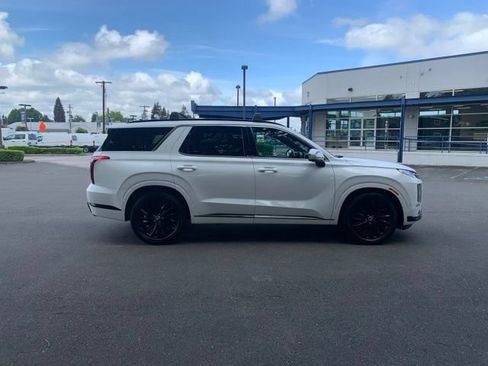 Certified 2025 Hyundai Palisade Calligraphy AWD/4WD image 11