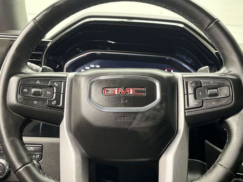 Certified 2024 GMC Sierra 1500 Elevation w/ LPO, Elevation Black Package AWD/4WD image 15