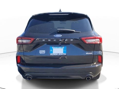 Used 2024 Ford Escape ST-Line AWD/4WD image 5