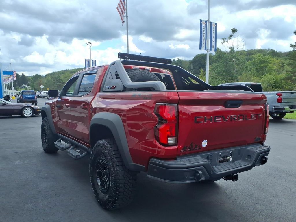 Used 2024 Chevrolet Colorado ZR2 w/ ZR2 Bison Edition AWD/4WD image 5