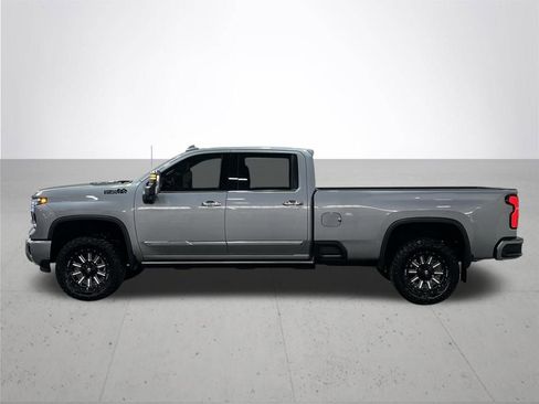Used 2025 Chevrolet Silverado 3500 High Country w/ High Country Premium Package AWD/4WD image 13