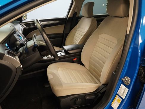 Used 2019 Ford Fusion S FWD image 3