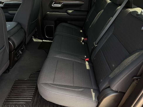 Used 2024 Chevrolet Silverado 1500 LT AWD/4WD image 34
