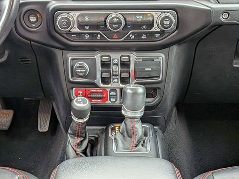 Used 2020 Jeep Gladiator Rubicon AWD/4WD image 19