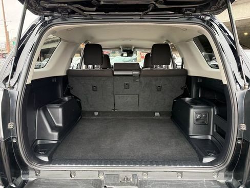 Certified 2024 Toyota 4Runner TRD Off-Road image 32