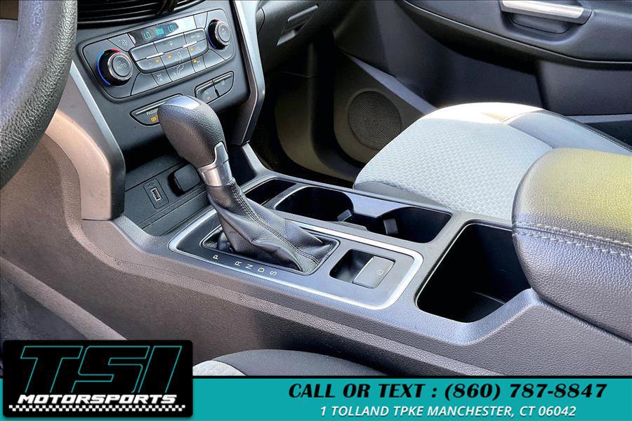 Used 2017 Ford Escape SE AWD/4WD image 15