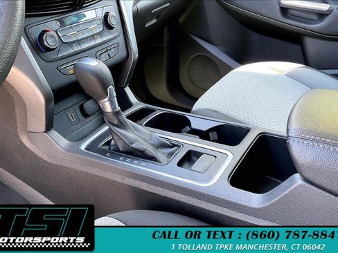 Used 2017 Ford Escape SE AWD/4WD image 15