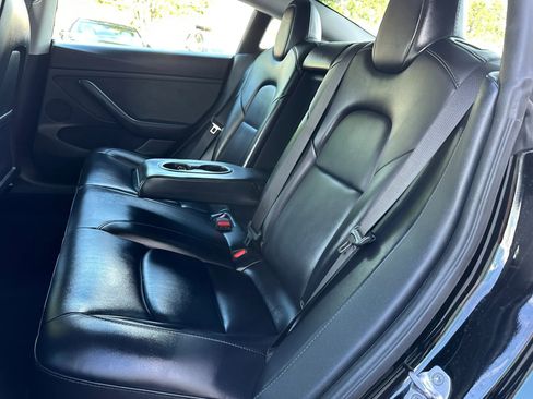 Used 2022 Tesla Model 3 Long Range image 16