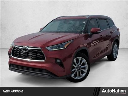 Used 2023 Toyota Highlander Limited