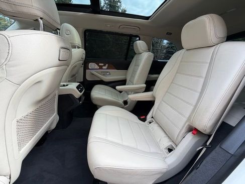 Used 2020 Mercedes-Benz GLS 450 4MATIC image 36