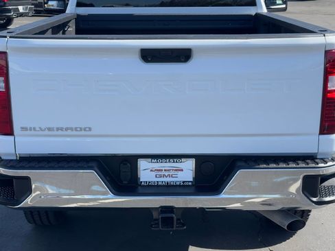 Used 2025 Chevrolet Silverado 2500 W/T w/ WT Convenience Package image 5
