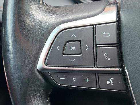 Used 2021 Toyota Highlander XSE image 31