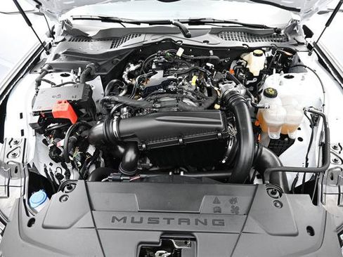 Certified 2025 Ford Mustang Coupe RWD image 18