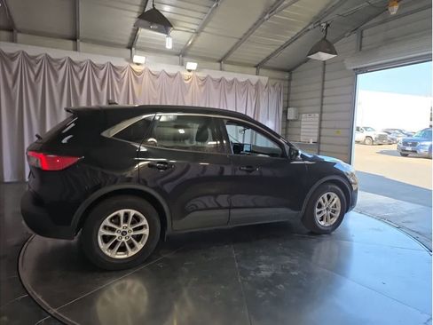 Used 2021 Ford Escape SE w/ Cold Weather Package image 12