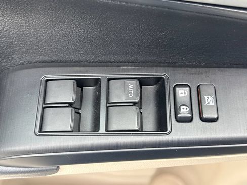 Used 2013 Toyota Camry FWD image 14