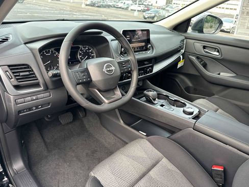 New 2026 Nissan Rogue SV w/ Cold Weather Package AWD/4WD image 30