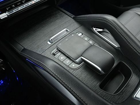 Used 2023 Mercedes-Benz GLE 450 4MATIC w/ AMG Line Exterior image 47