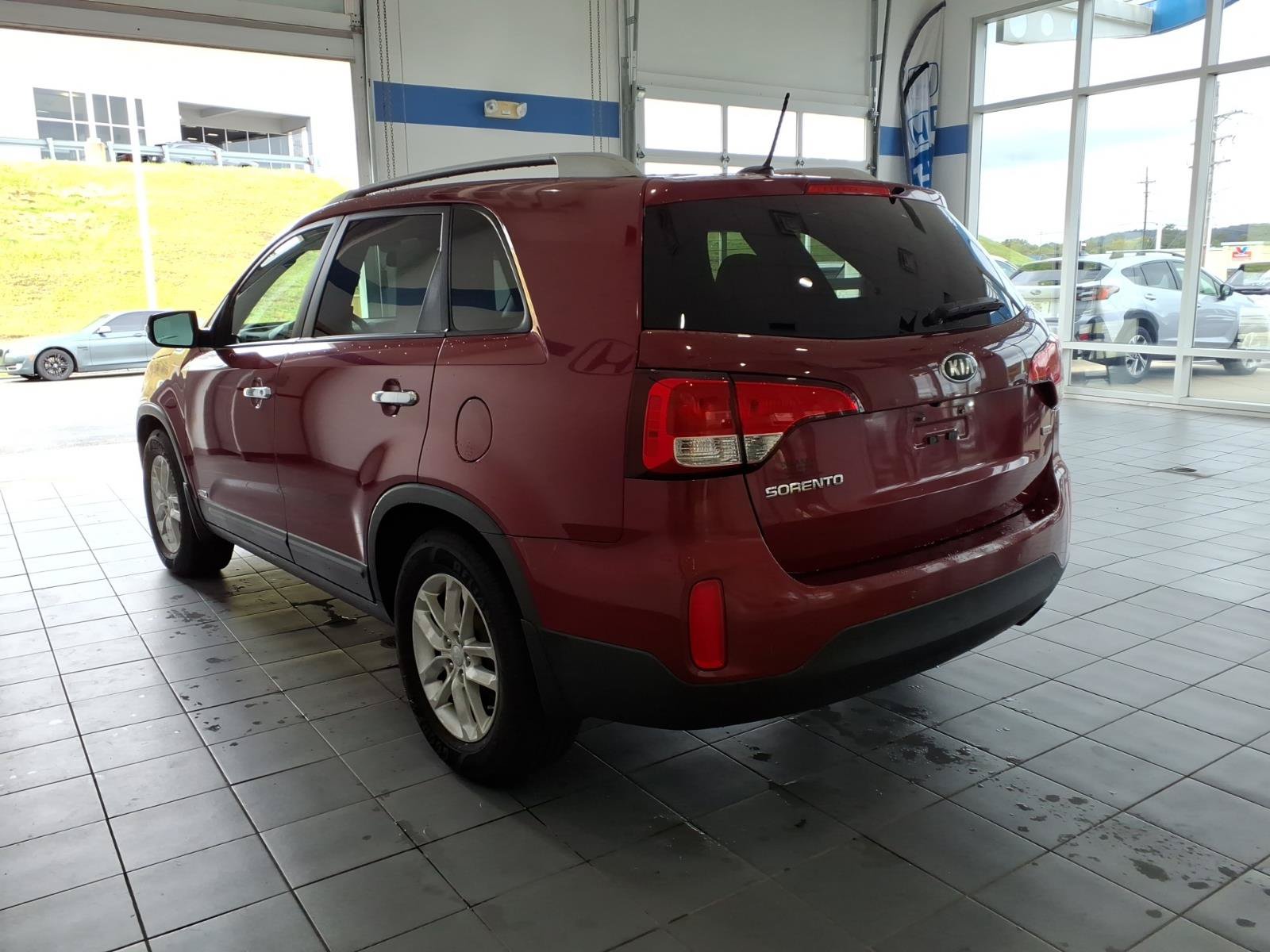 Used 2015 Kia Sorento LX AWD/4WD image 7