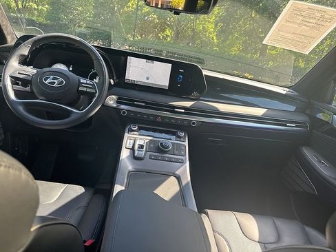 Used 2025 Hyundai Palisade Calligraphy FWD image 23