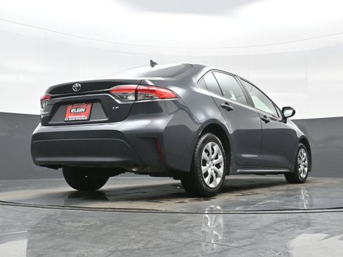 Used 2023 Toyota Corolla LE image 29