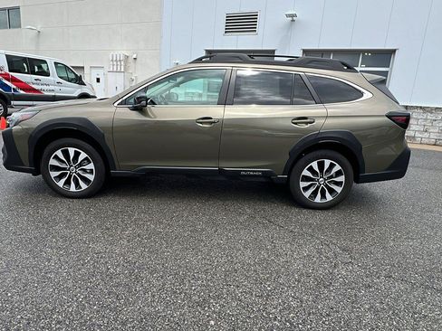 Used 2024 Subaru Outback Limited AWD/4WD image 7