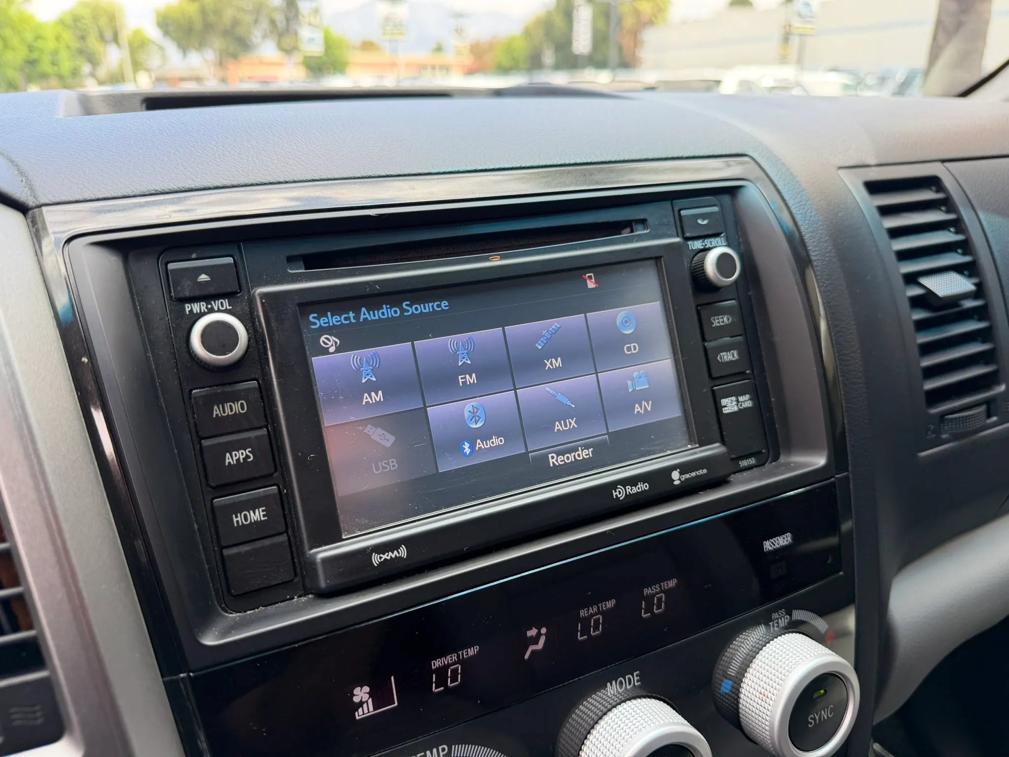 Used 2016 Toyota Sequoia SR5 w/ Premium Package RWD image 27