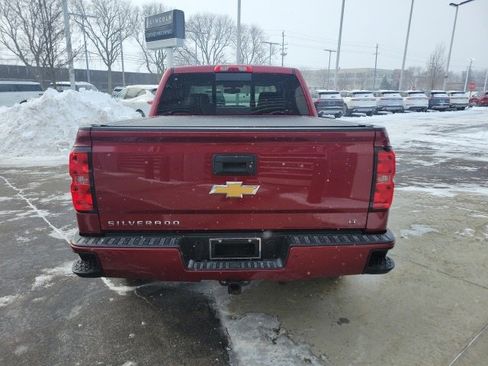 Used 2018 Chevrolet Silverado 1500 LT w/ All Star Edition image 9