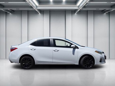 Used 2016 Toyota Corolla S Special Edition FWD image 3