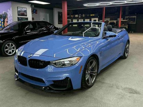 Used 2016 BMW M4 Convertible RWD image 9