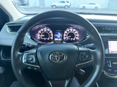 Used 2013 Toyota Avalon XLE image 32