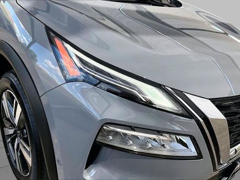 Certified 2022 Nissan Rogue Platinum w/ Head-Up Display Package FWD image 28