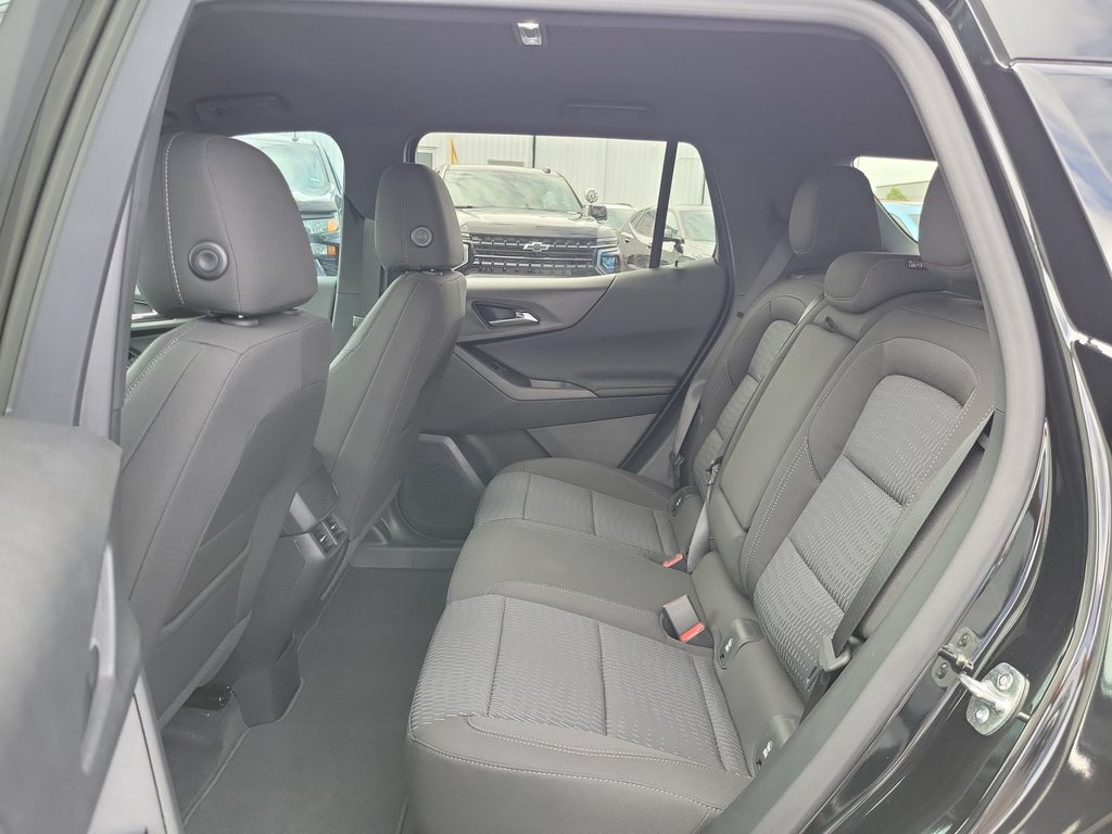 New 2027 Chevrolet Equinox LT FWD image 25
