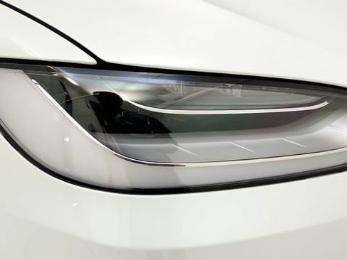 Used 2023 Tesla Model X AWD/4WD image 22