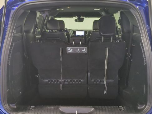 Used 2021 Chrysler Pacifica Touring-L w/ Uconnect Theater Family Group FWD image 14