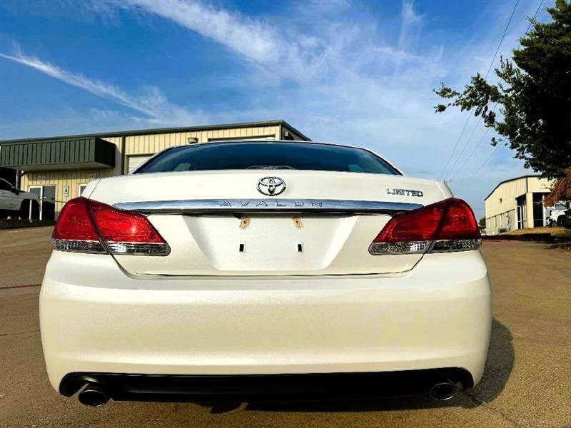 Used 2011 Toyota Avalon Limited FWD image 14